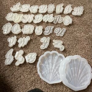 Resin molds, cursive alphabet and seashell trinket  container with lid.